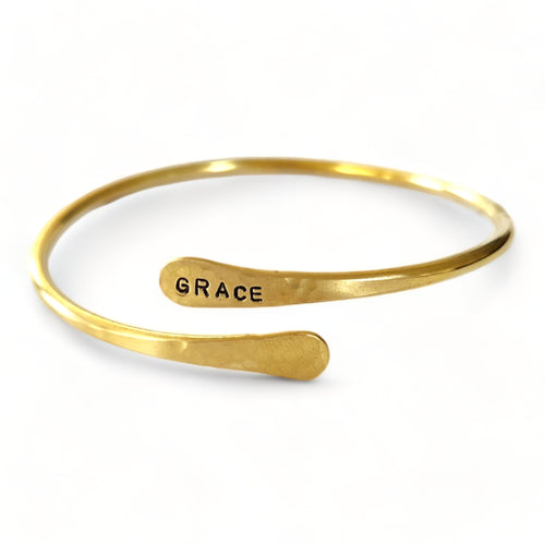 GRACE Brass bangle - stamped