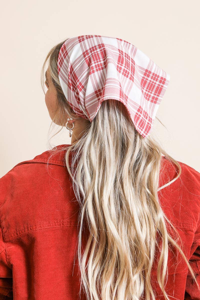 Plaid Triangle Head Scarf – Cozy & Stylish Accessory ✨