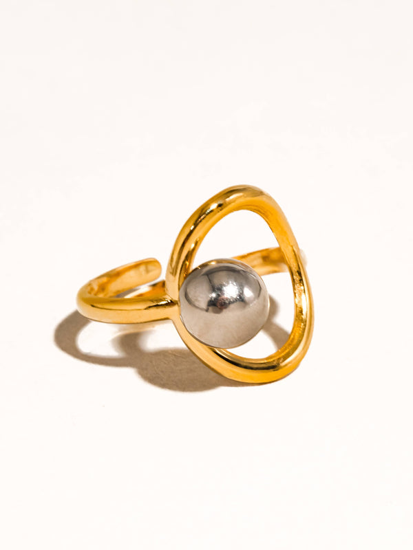 Sibylle Non-Tarnish Two Tone Round Ring