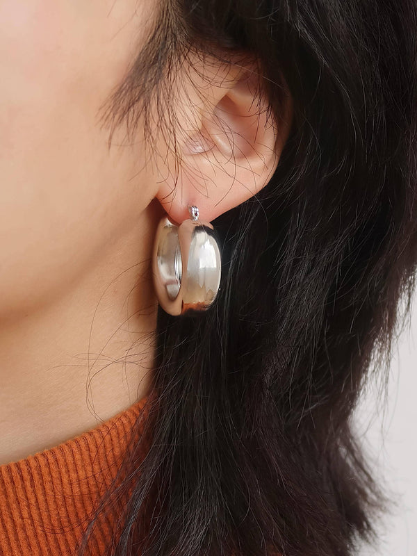 Hunter Silver Non-Tarnish Classic U Hoop Earring