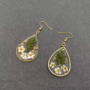 Mio Queena - Dried Flowers Floral Drop Shaped Dangle Earrings - PDF