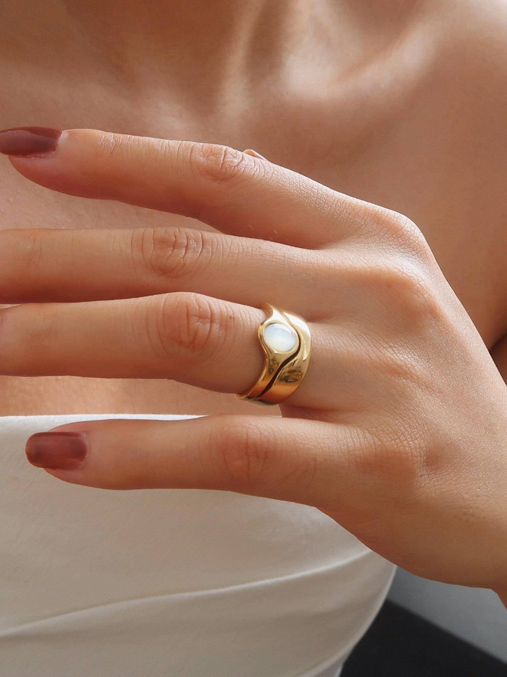 Alouette Non-Tarnish Stone Wave Ring - Size 7