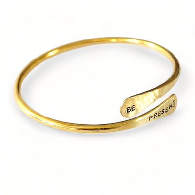 BE PRESENT Brass bangle - stamped