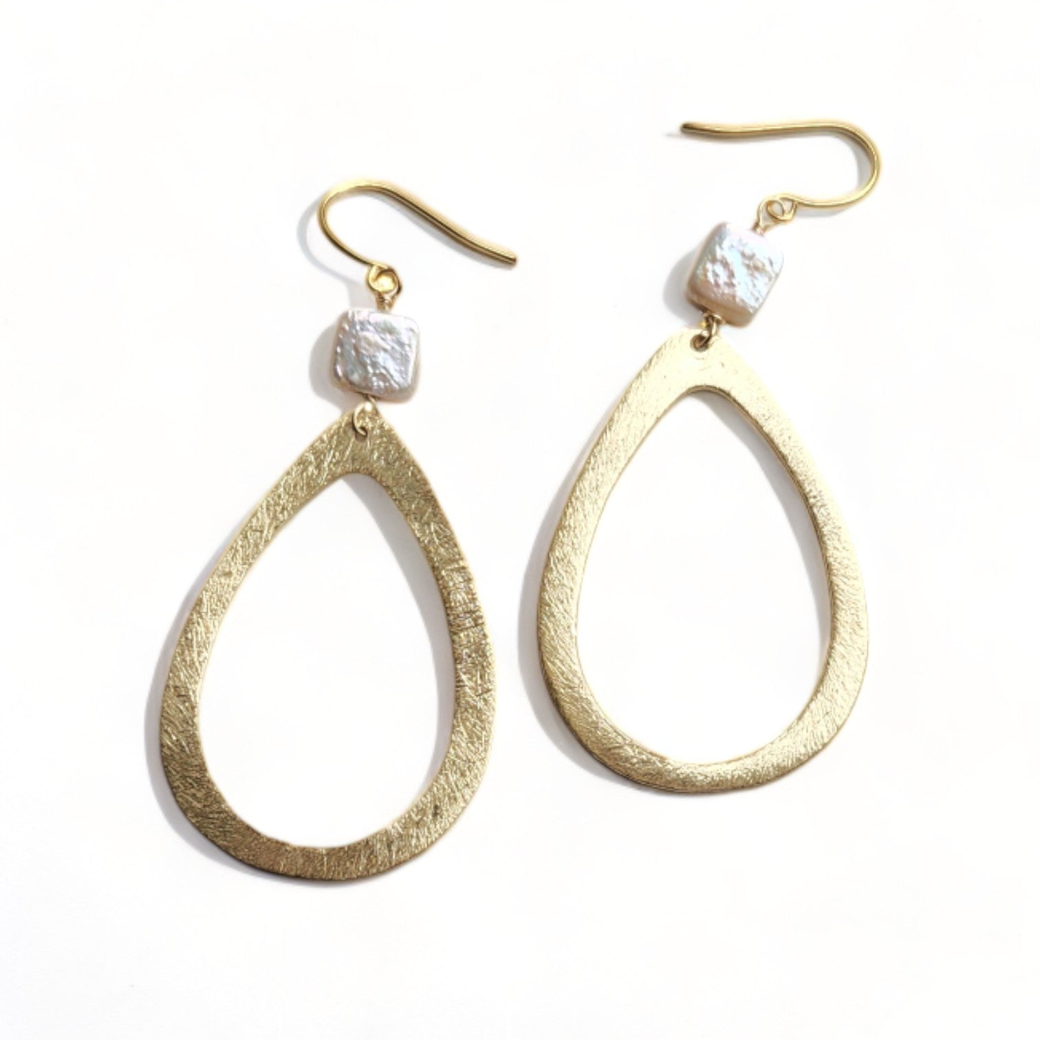 The Girlfriend Earring - Teardrops