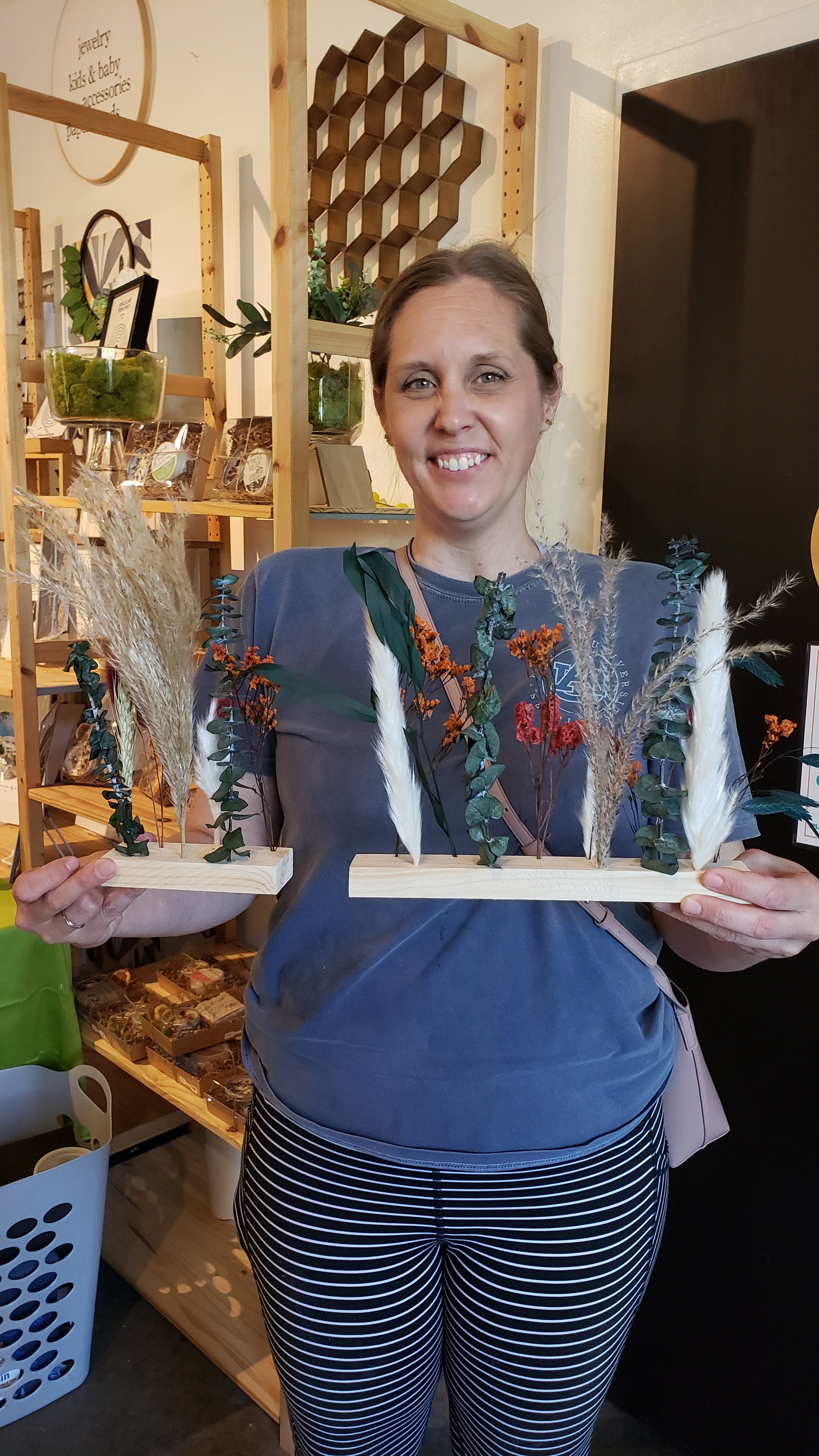 Photo Dried Flower Bar Bouquets