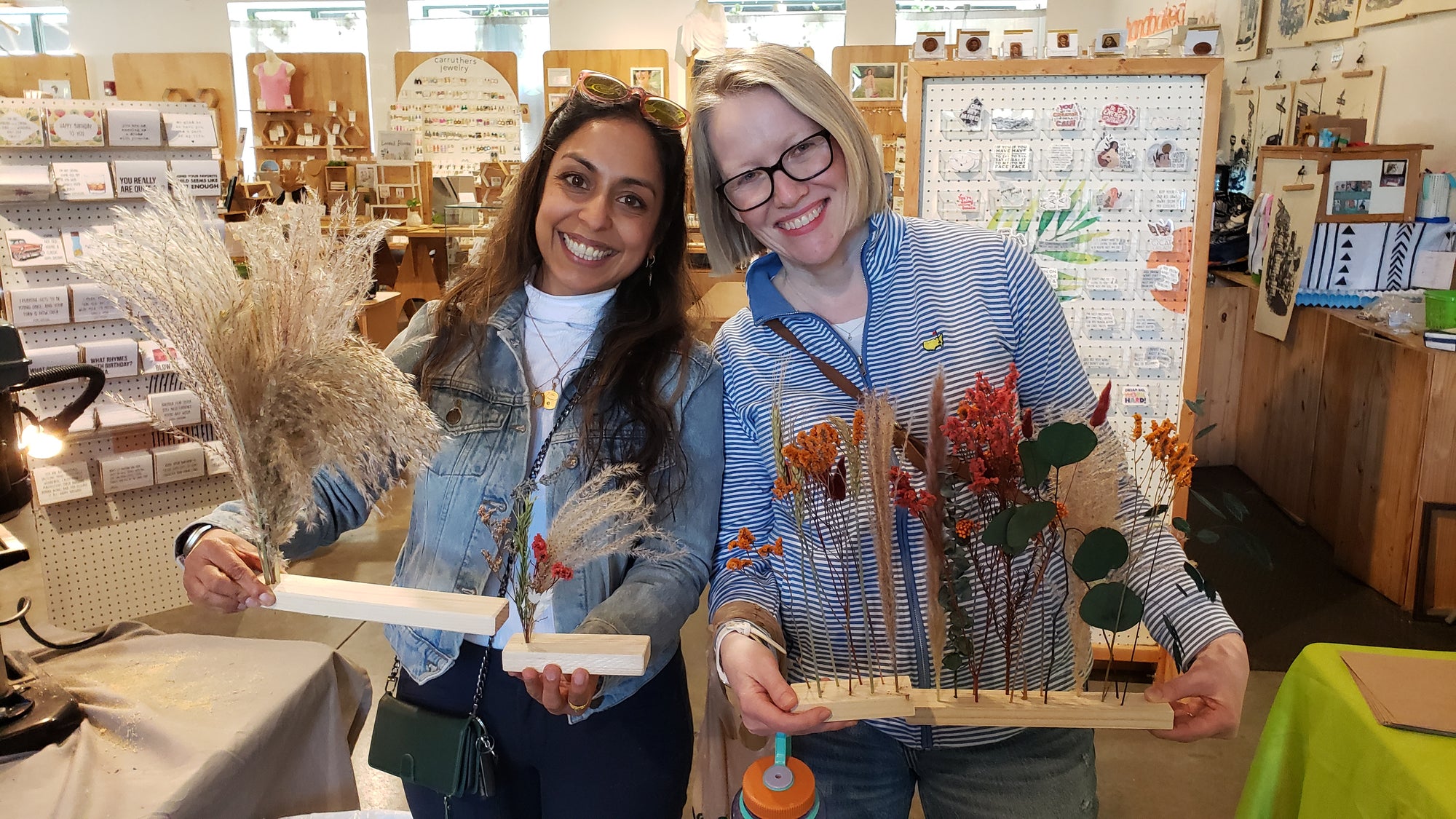 Photo Dried Flower Bar Bouquets