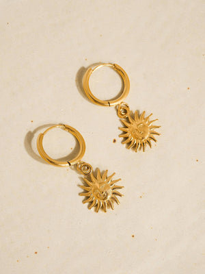 Flânerie by MAIQ - Pascale 18K Gold Non-Tarnish Sun hoop Earring