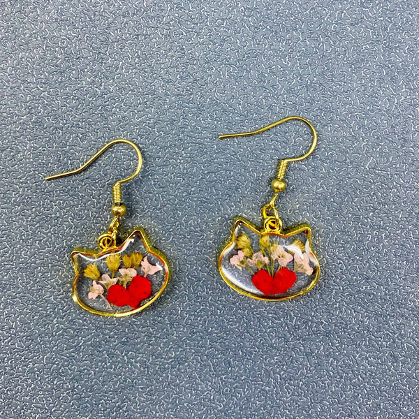 Mio Queena - Floral Cat Head Pressed Dried Flowers Dangle Earrings - PDF