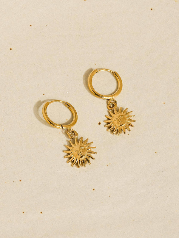 Flânerie by MAIQ - Pascale 18K Gold Non-Tarnish Sun hoop Earring