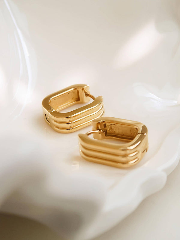 Noa Gold Non-Tarnish Stripe Hoop Earring
