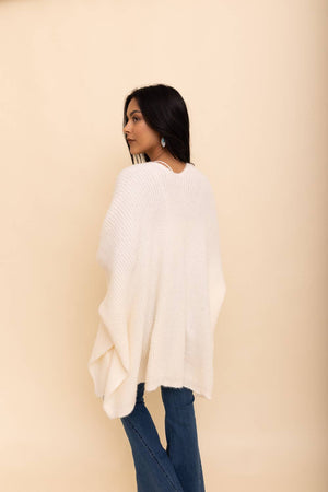 Chic Boucle Cardigan Poncho