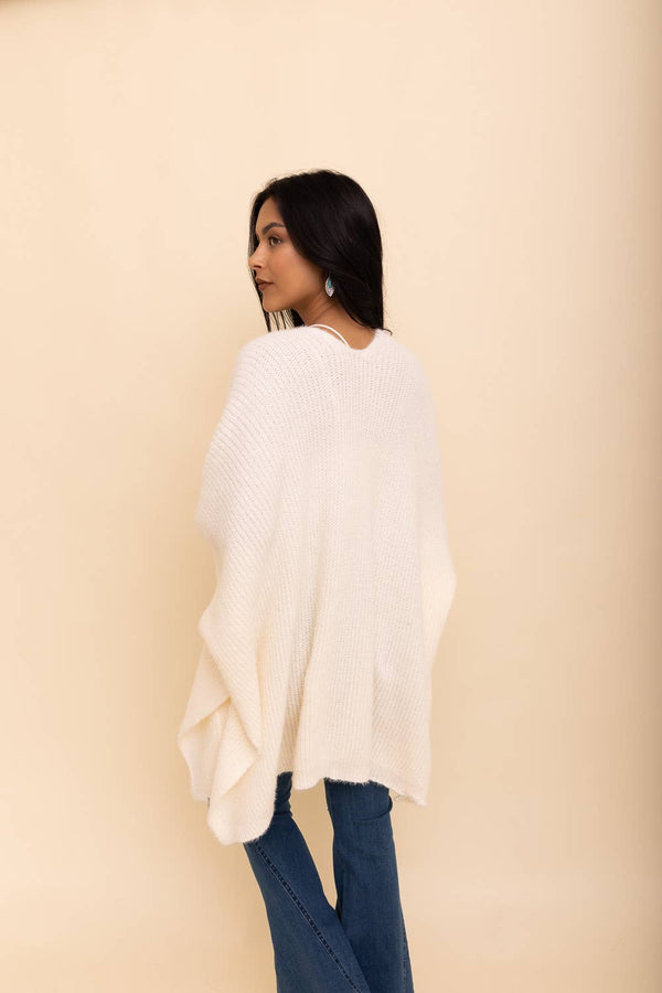 Chic Boucle Cardigan Poncho