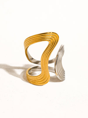 Xena 18K Gold Non-Tarnish Wavy Abstract Ring - Size 7