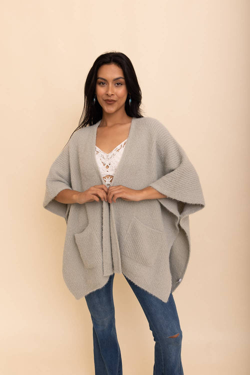 Chic Boucle Cardigan Poncho