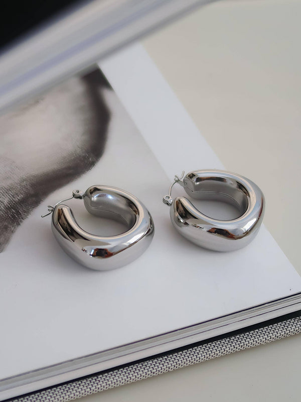 Hunter Silver Non-Tarnish Classic U Hoop Earring