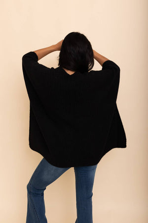 Chic Boucle Cardigan Poncho
