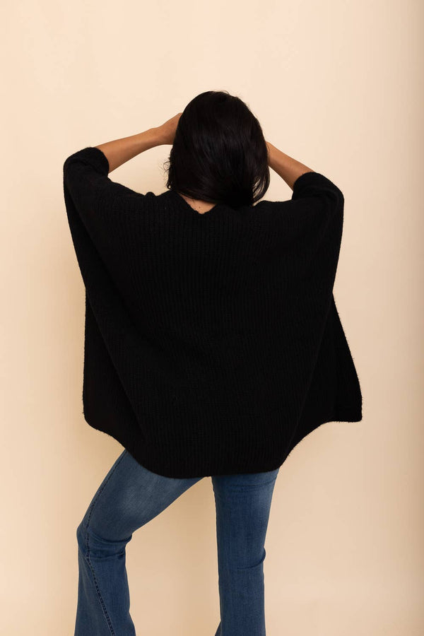 Chic Boucle Cardigan Poncho