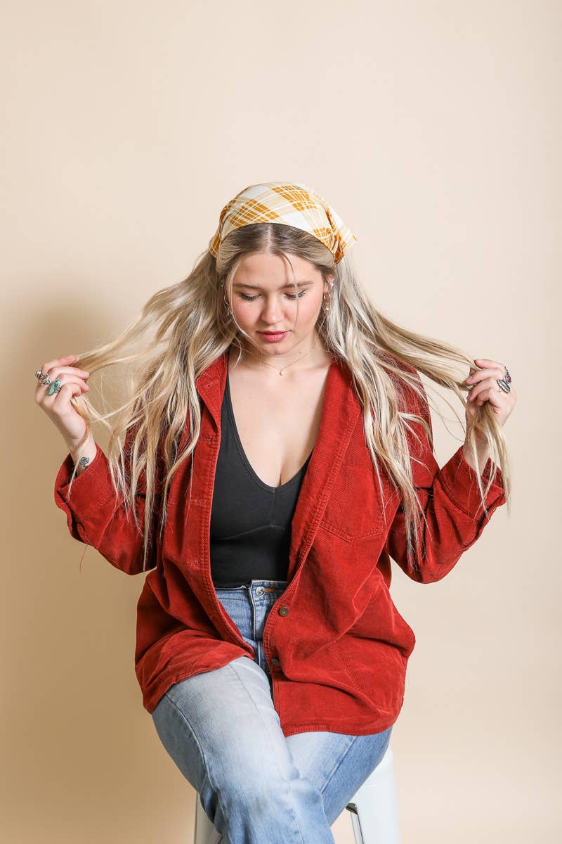 Plaid Triangle Head Scarf – Cozy & Stylish Accessory ✨