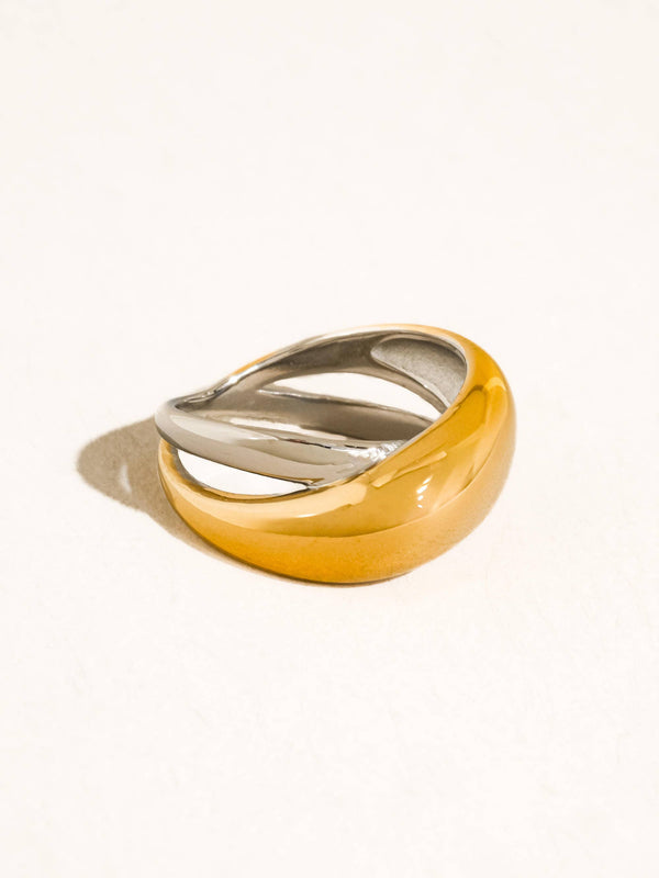 Almare Non-Tarnish Two Tone Dome Band Ring
