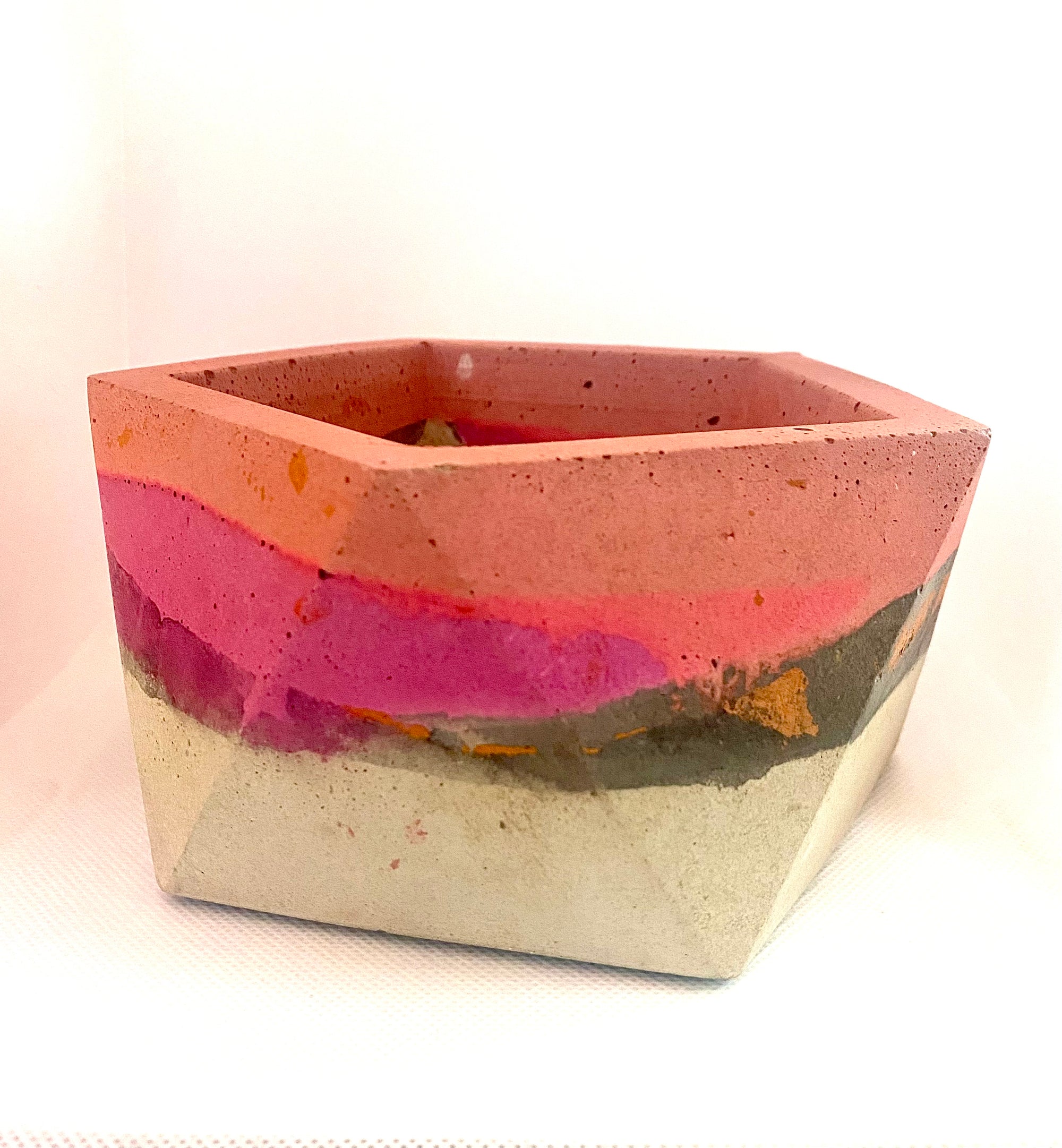Concrete Geometric Icosahedron Pot (Blushed Pink Series)