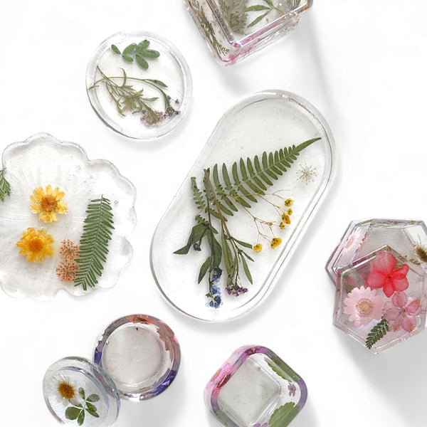 UV Resin 201 :: Botanical Bookmarks, Trinket Trays & Magnets