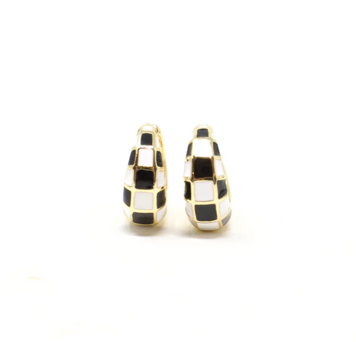 Checkered Huggies