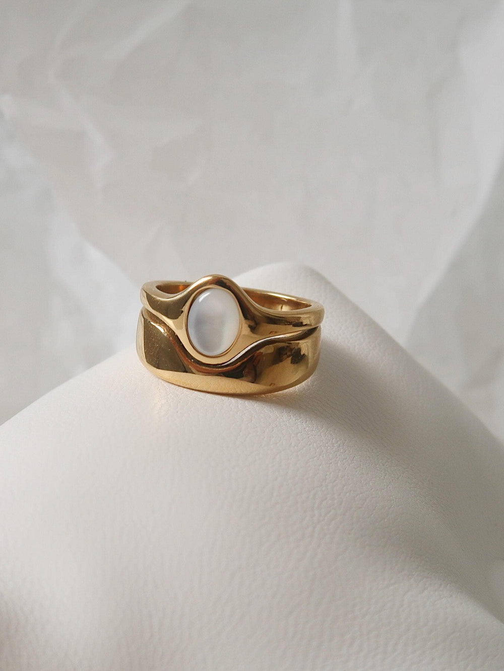 Alouette Non-Tarnish Stone Wave Ring - Size 7