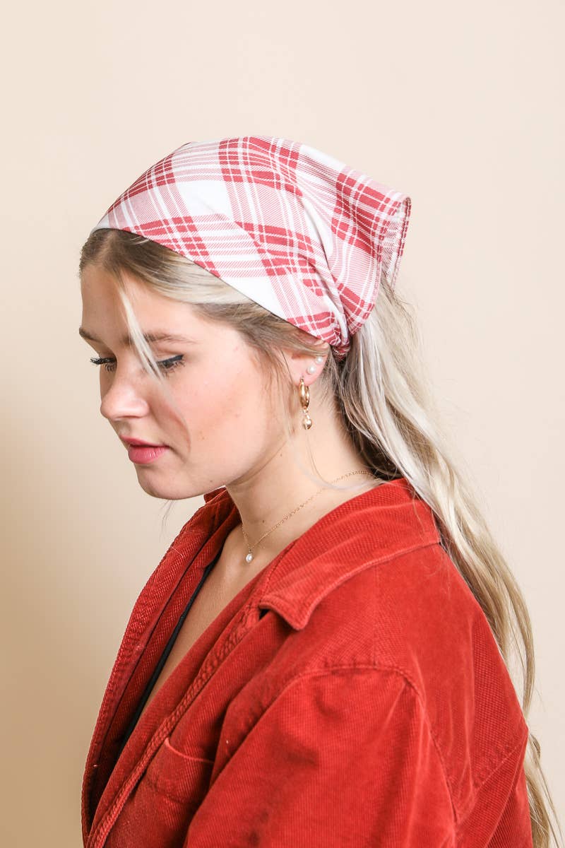 Plaid Triangle Head Scarf – Cozy & Stylish Accessory ✨