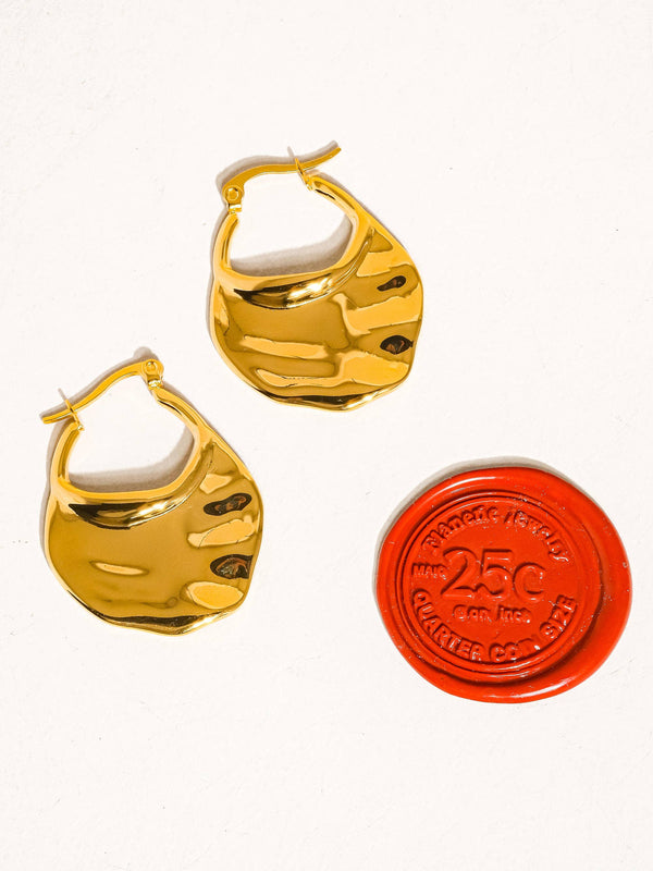 Jinni Gold Non-Tarnish Classic Hoop Earring