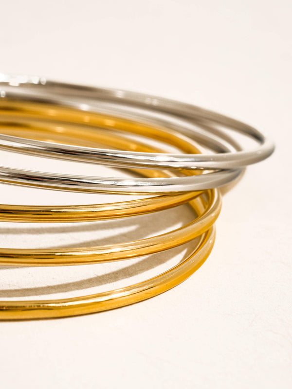Olyss 18K Gold Non-Tarnish Classic Thin Bangle Set
