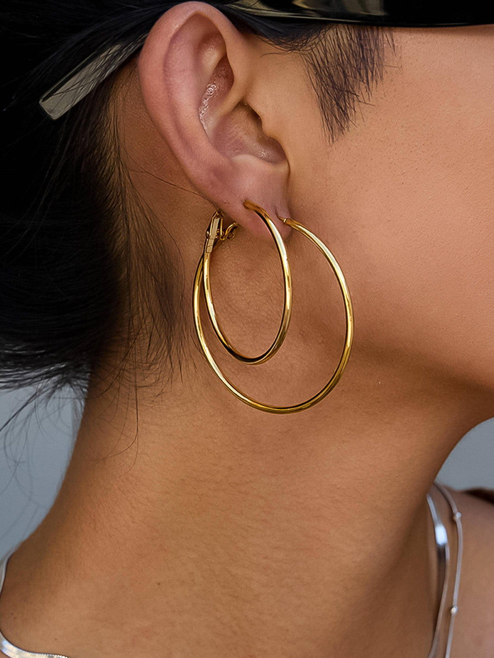 Eska Non-Tarnish Classic Thin Hoop Earrings