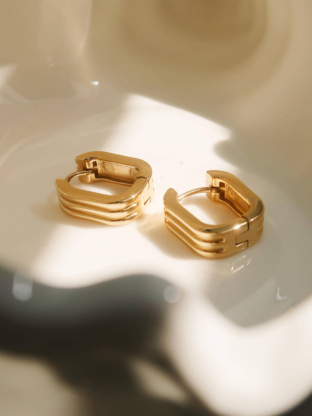 Noa Gold Non-Tarnish Stripe Hoop Earring
