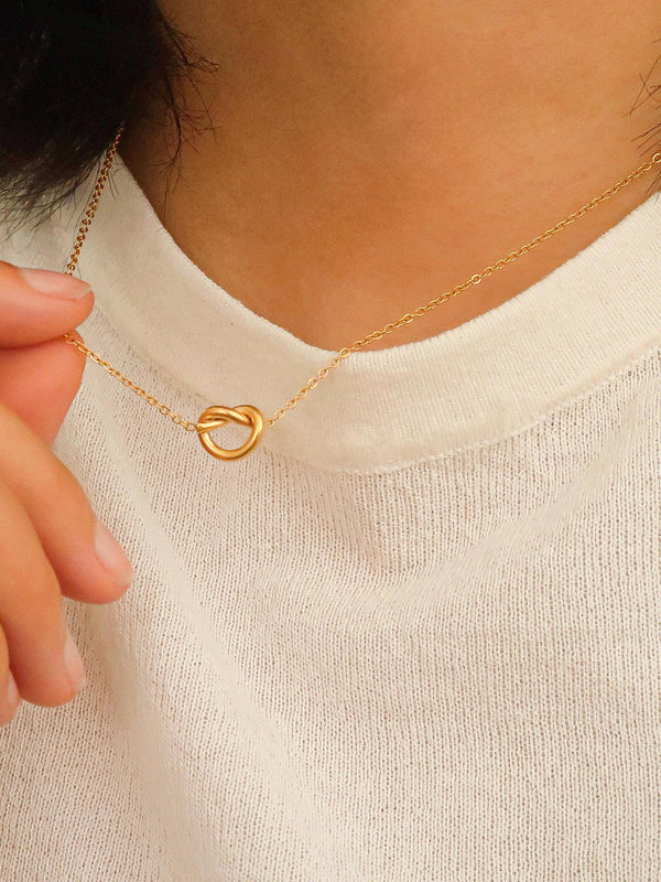 Aimee Petite Heart Non-Tarnish Necklace