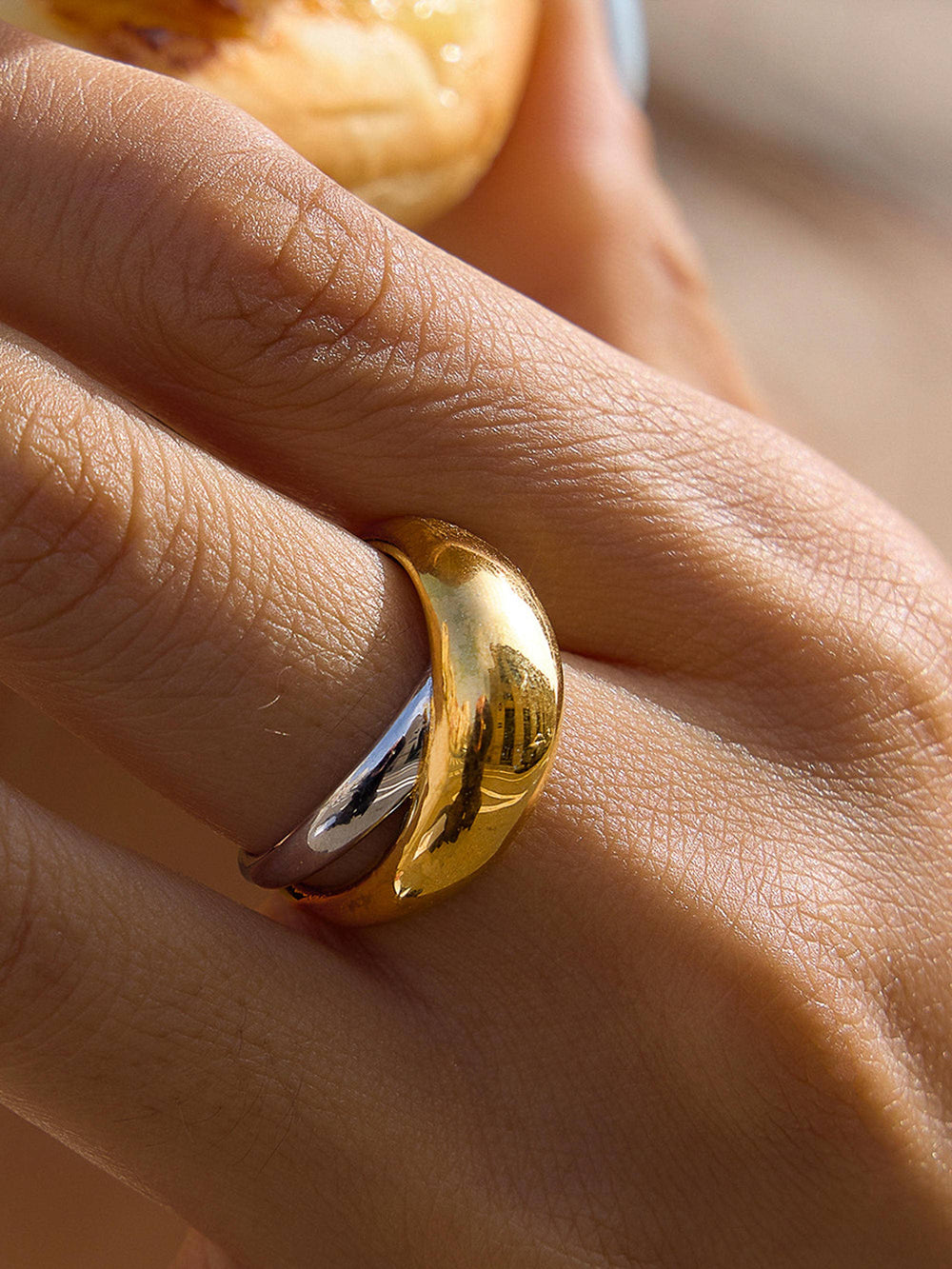 Almare Non-Tarnish Two Tone Dome Band Ring