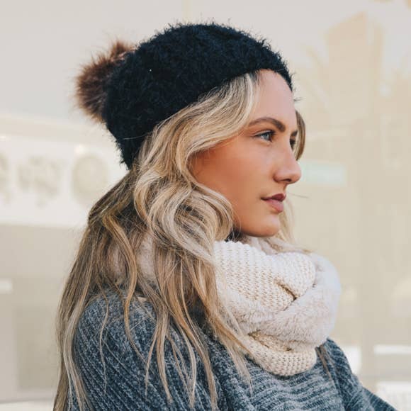 Cable Knit Pom Pom Beanie
