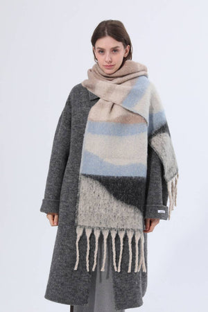 Gradient Stripe Thickened Tassel Scarf