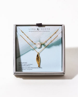 Luna Norte - Golden Catch Necklace Set – Sardine Charm & Keshi Pearl