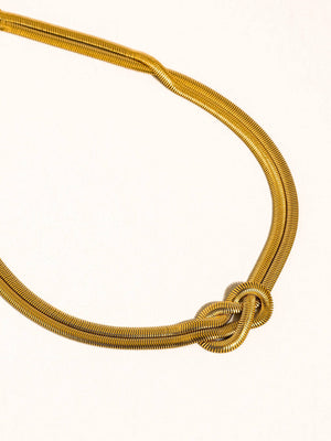 Flânerie by MAIQ - Evereign 18K Gold Non-Tarnish Knot Necklace