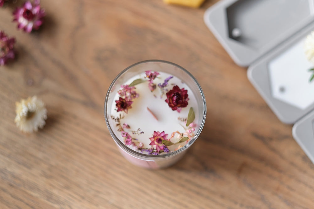 Candle-Making 102 :: Botanical Wood Wick Candles