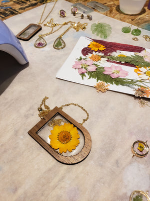 Jewelry 201: UV Resin