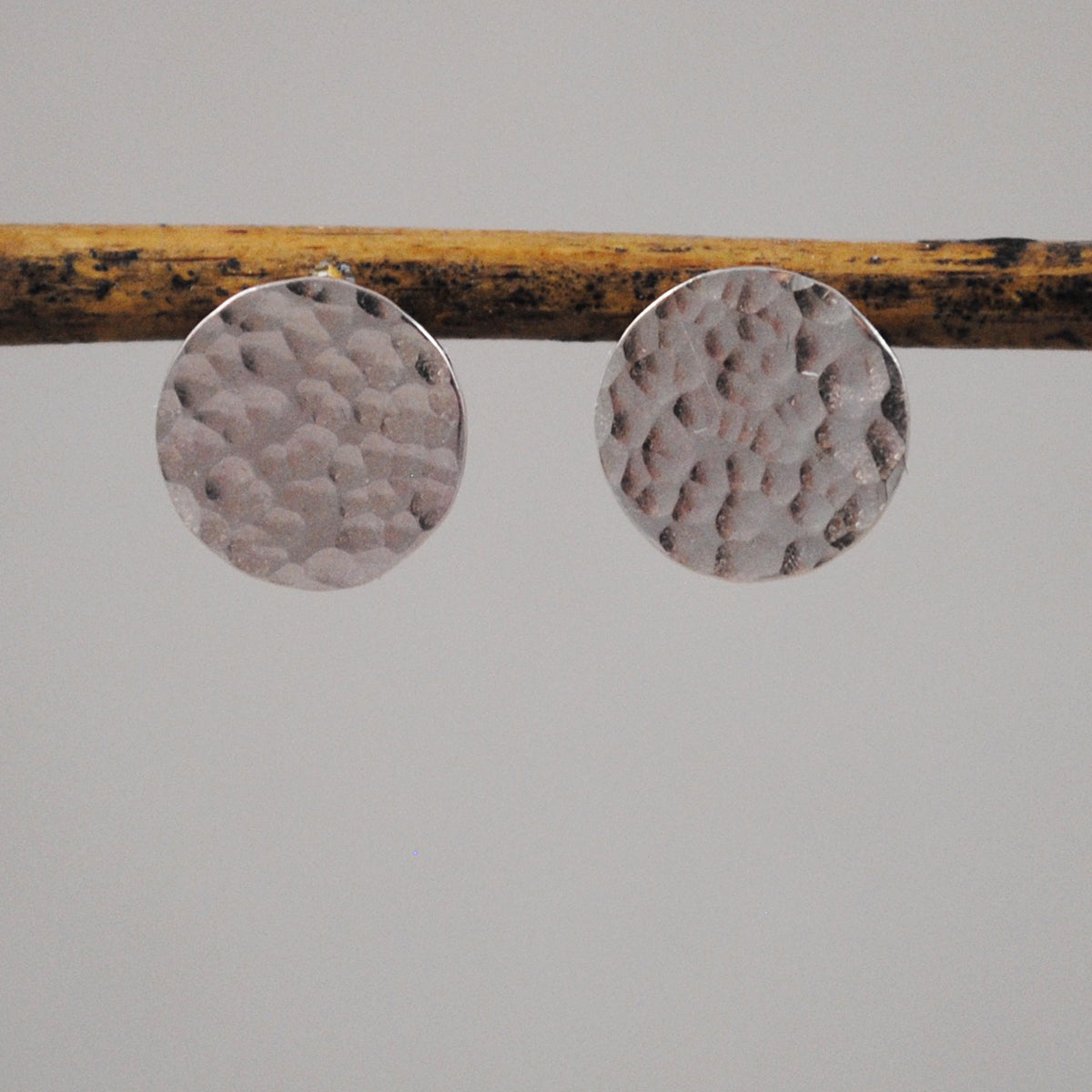 Hammered Disc Studs - gold-filled