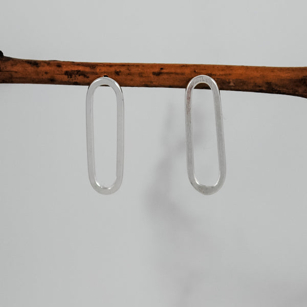 Medium Paperclip Stud Earrings - sterling