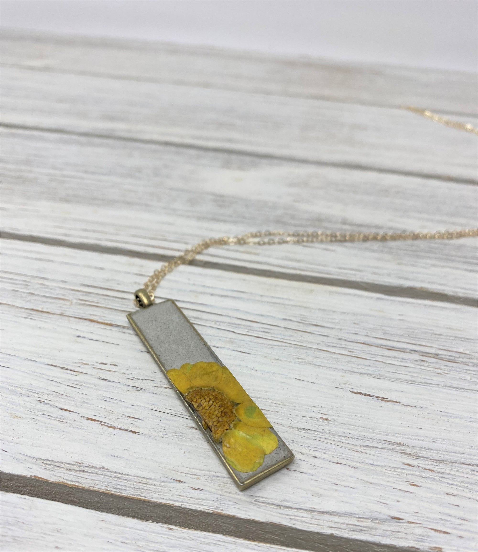 Concrete Botanical Necklace - Yellow
