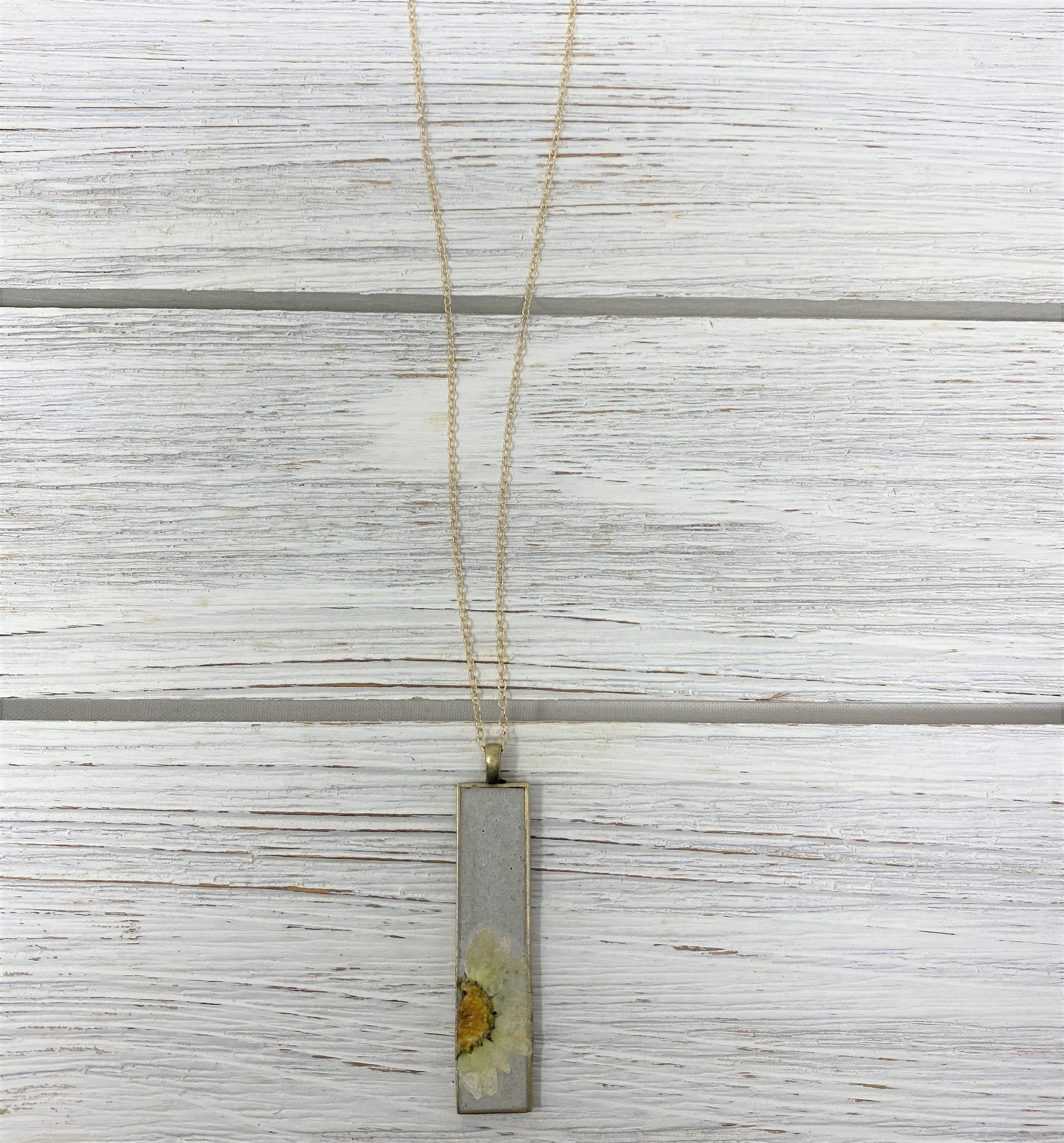Concrete Botanical Necklace - White