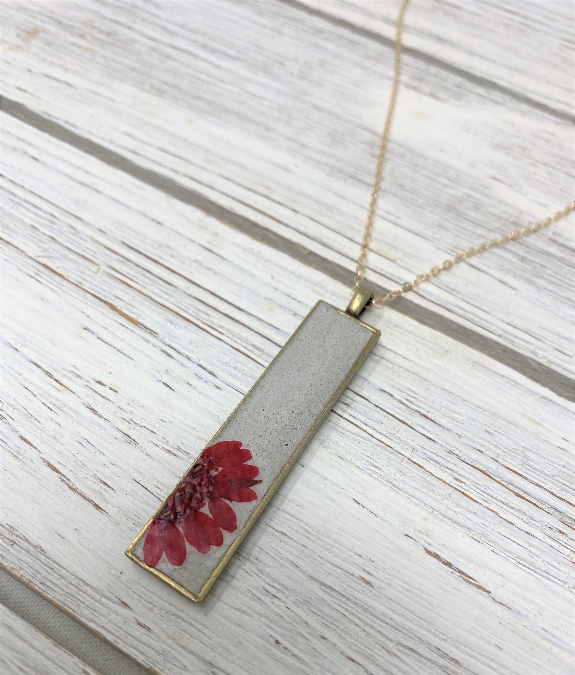 Concrete Botanical Necklace - Red