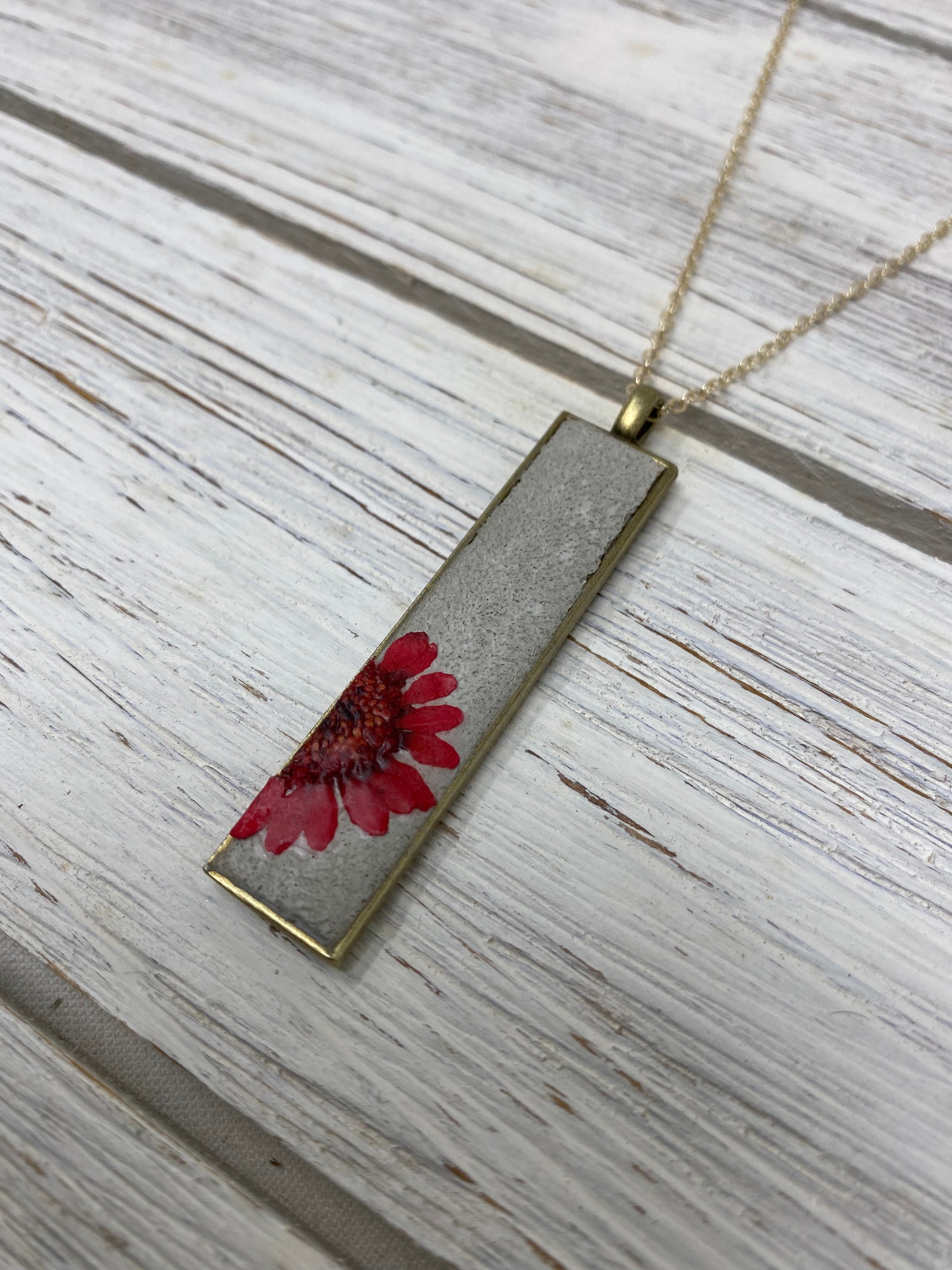 Concrete Botanical Necklace - Red