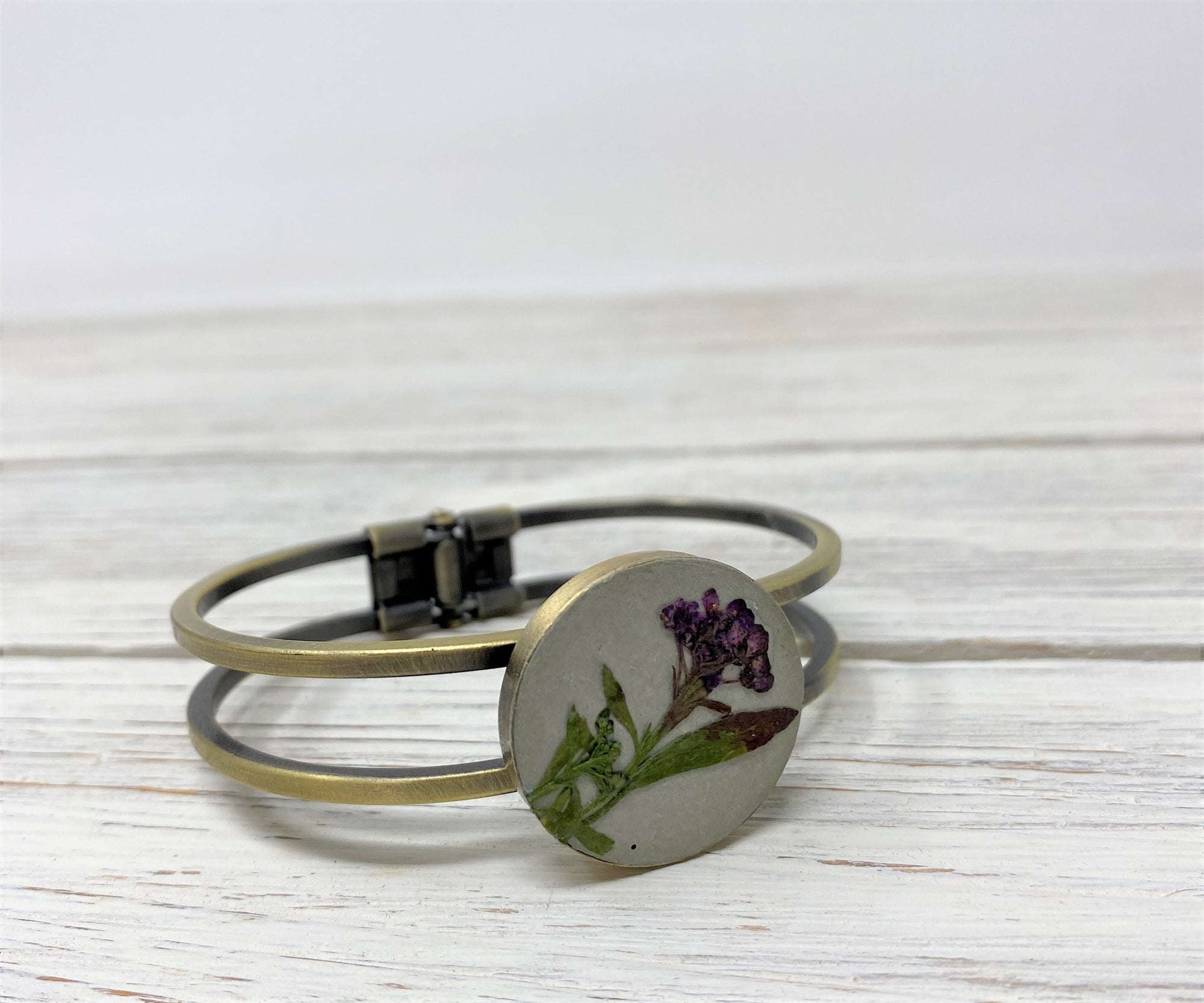 Vintage Concrete Flower Bracelet- III
