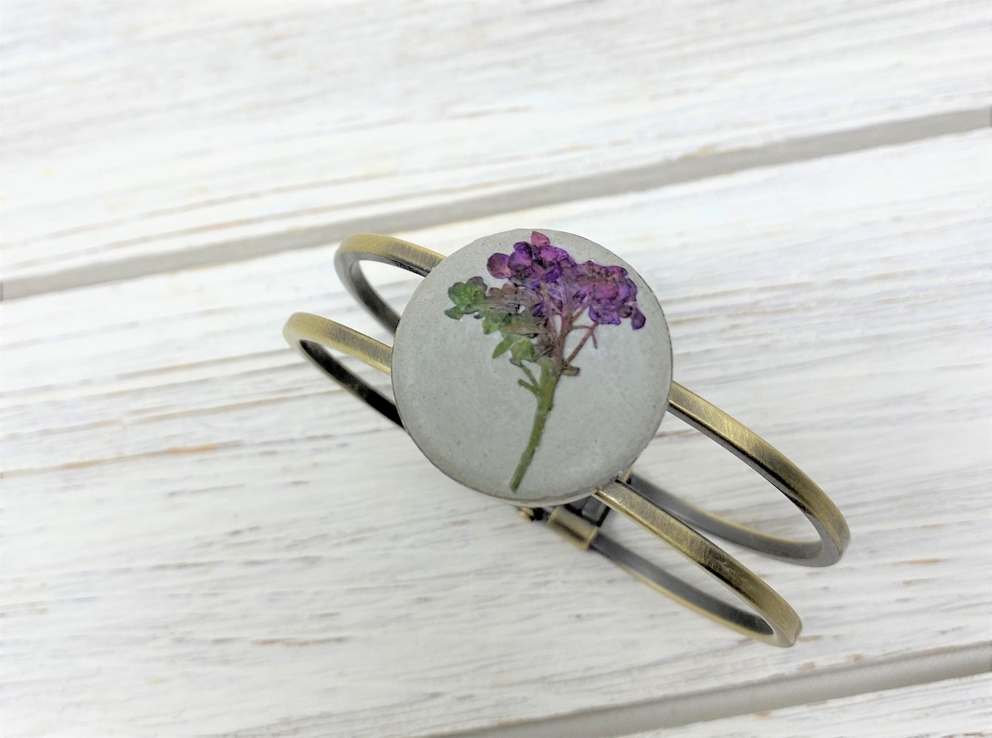 Vintage Concrete Flower Bracelet- III