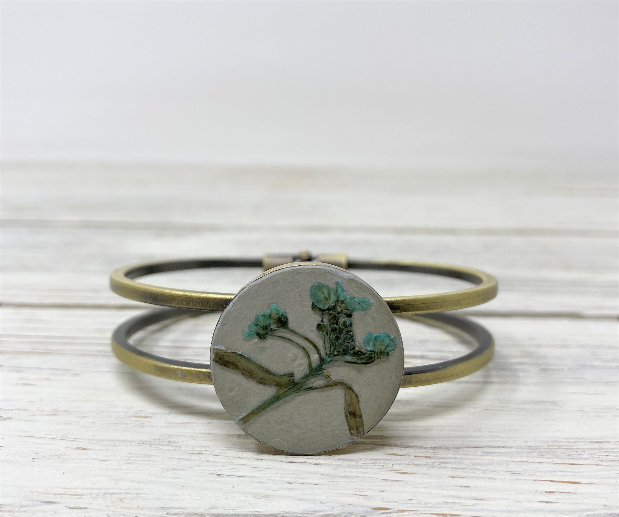 Vintage Concrete Flower Bracelet- IV