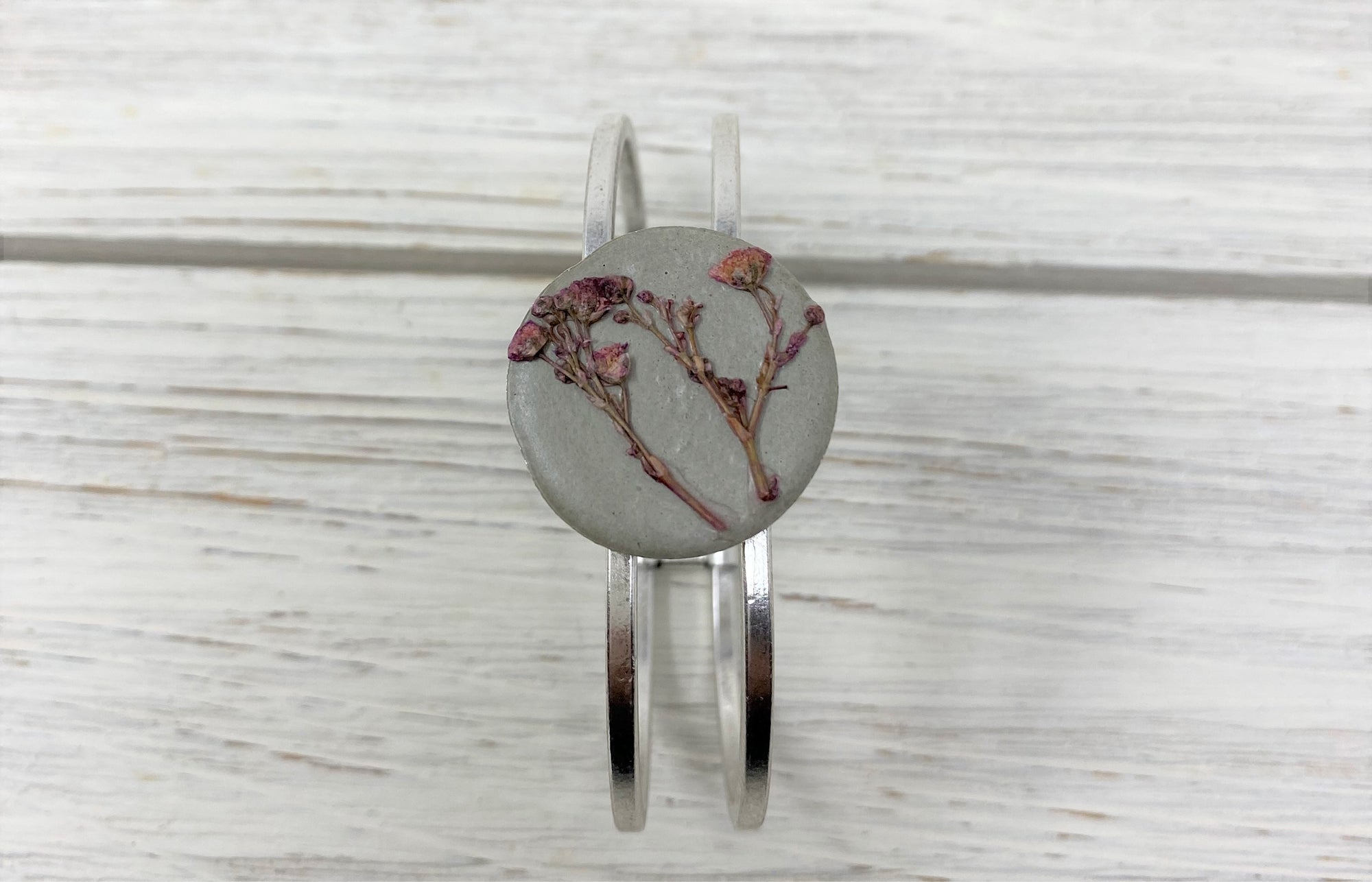 Vintage Concrete Flower Bracelet- V